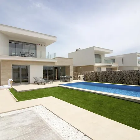 Villa Malibu 3021 *